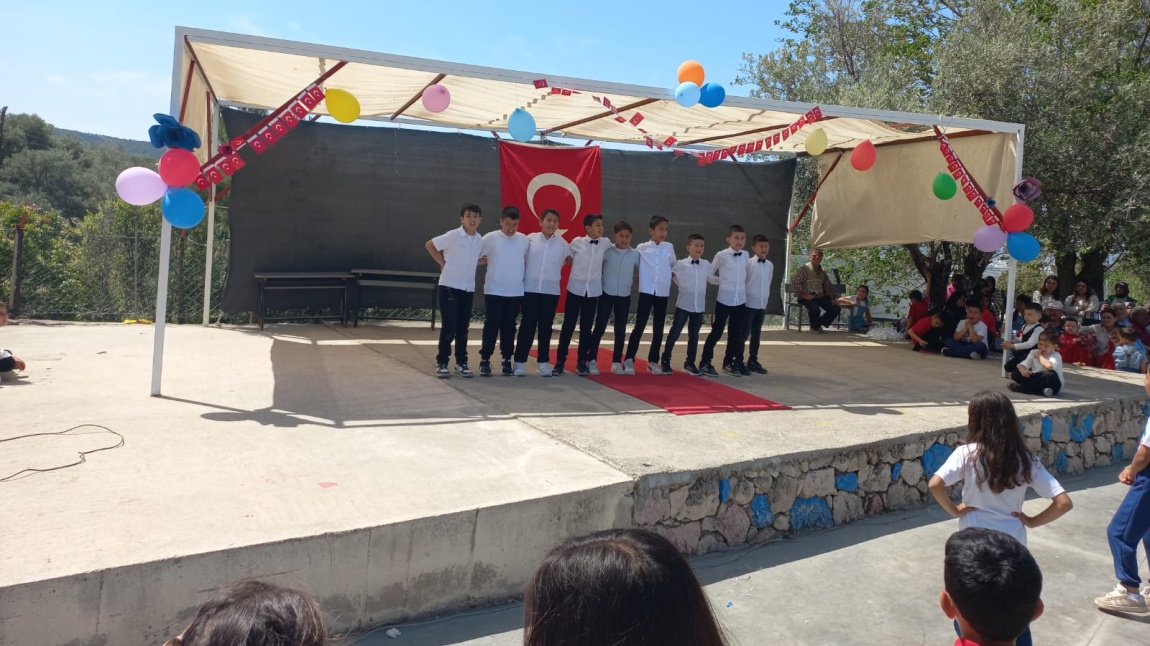 23 Nisan  Ulusal Egemenlik ve Çocuk Bayramı 